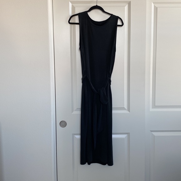Banana Republic black dress - Picture 3 of 10